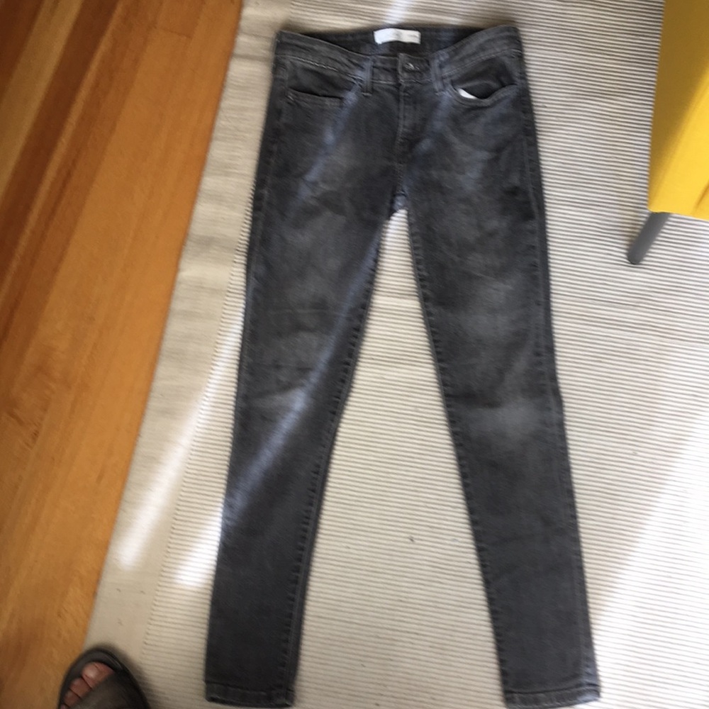Levi Woman jeans, 98% cotton 2%elastane, leggings style fit size 4M